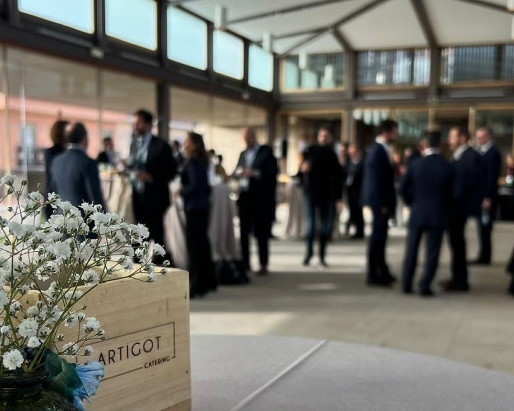 Catering para eventos pequeños en Madrid: qué tener en cuenta